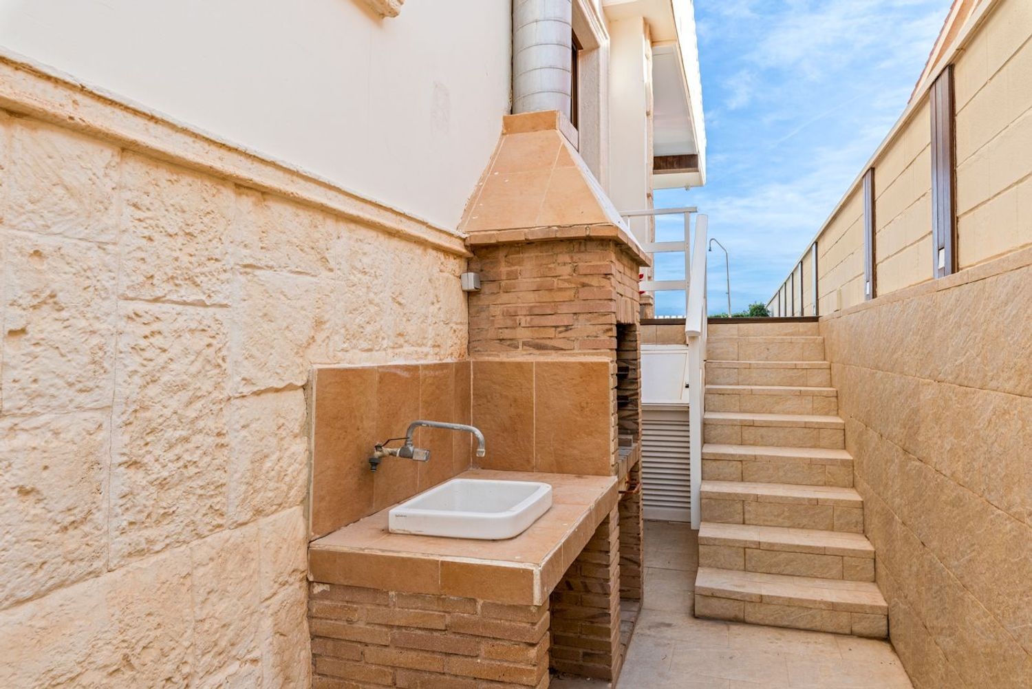 Villa i Guardamar del Segura, Alicante, Spanien 5 sovrum, 377 kvm. Nr. 196309