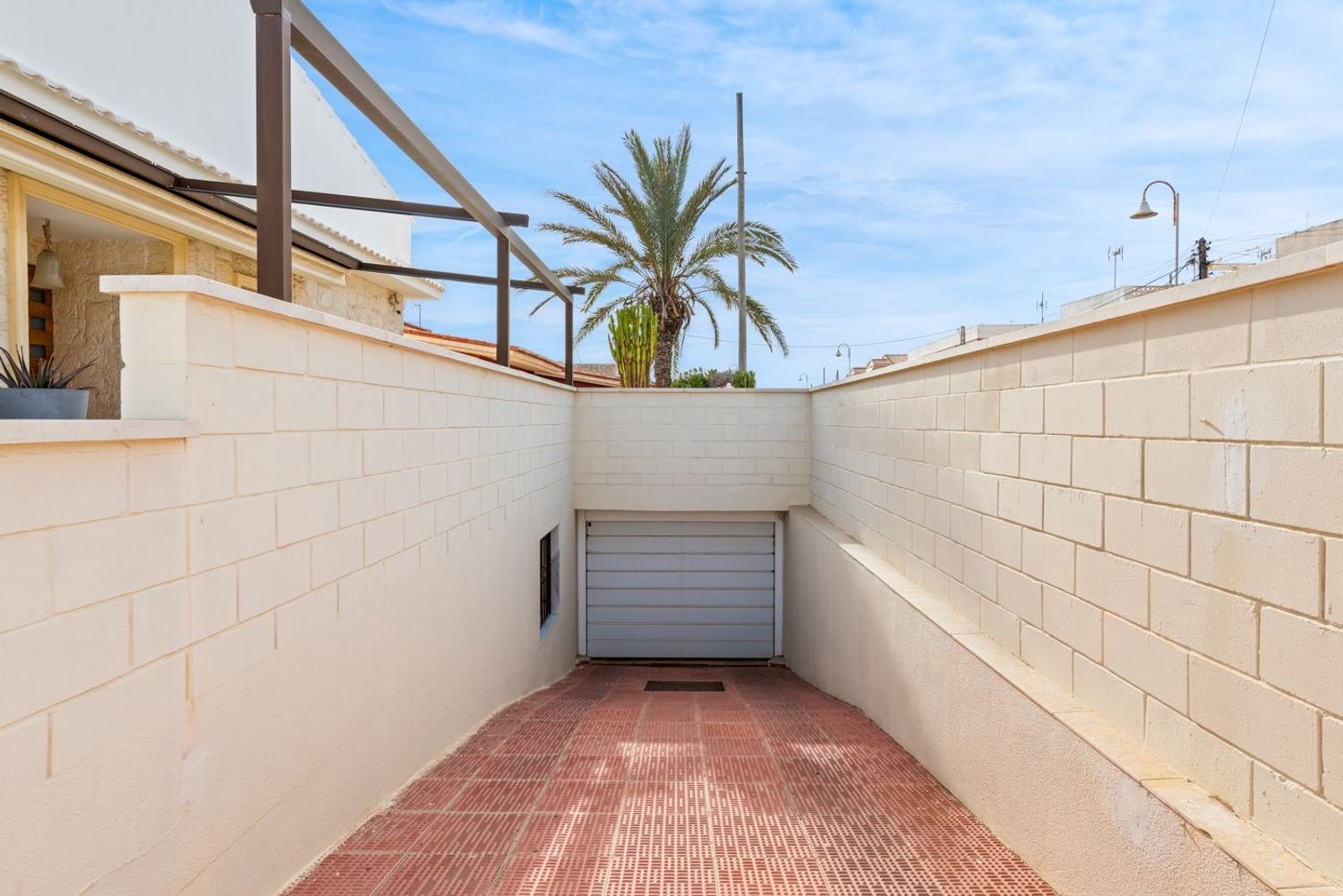 Villa i Guardamar del Segura, Alicante, Spanien 5 sovrum, 377 kvm. Nr. 196309