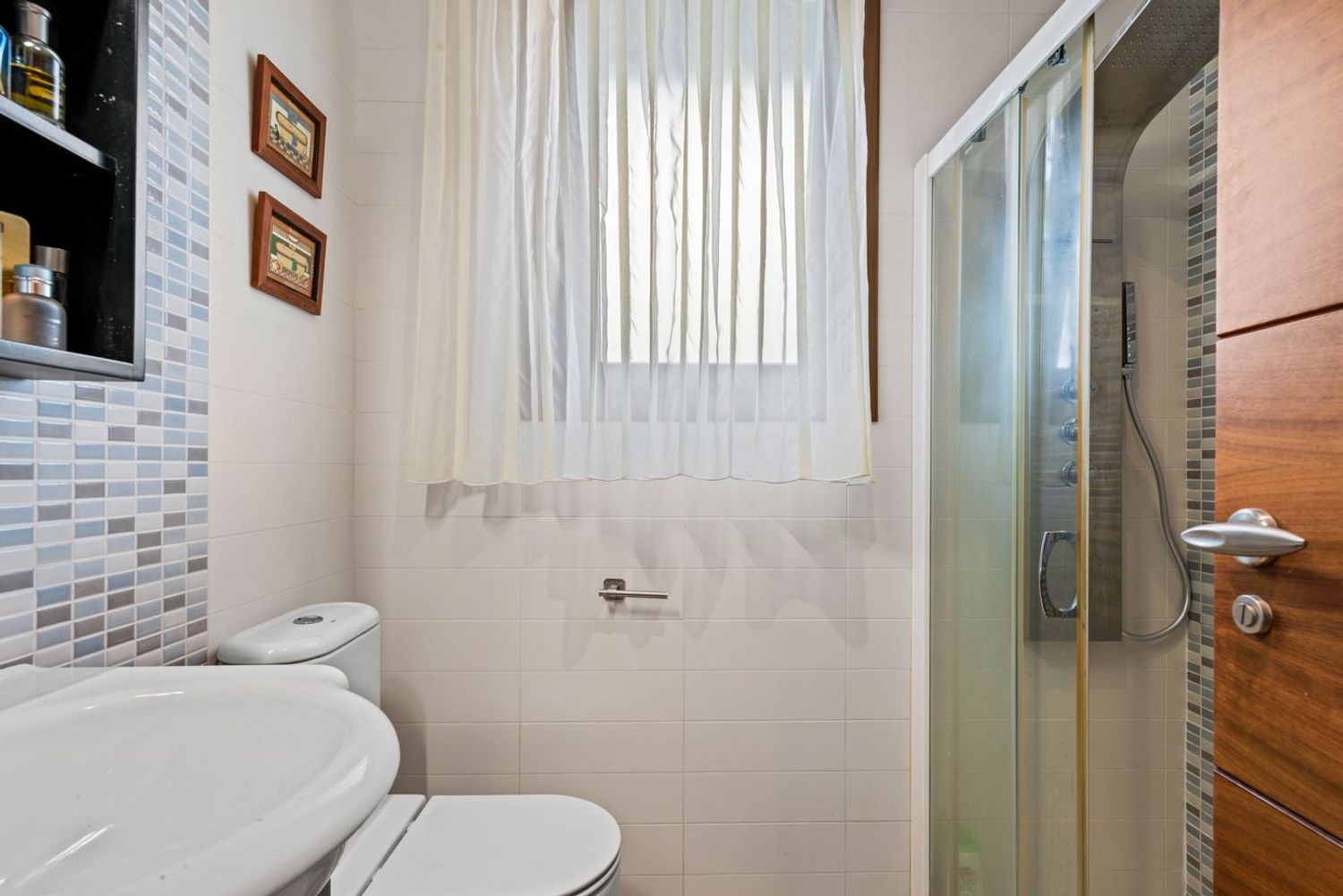 Villa i Guardamar del Segura, Alicante, Spanien 5 sovrum, 377 kvm. Nr. 196309