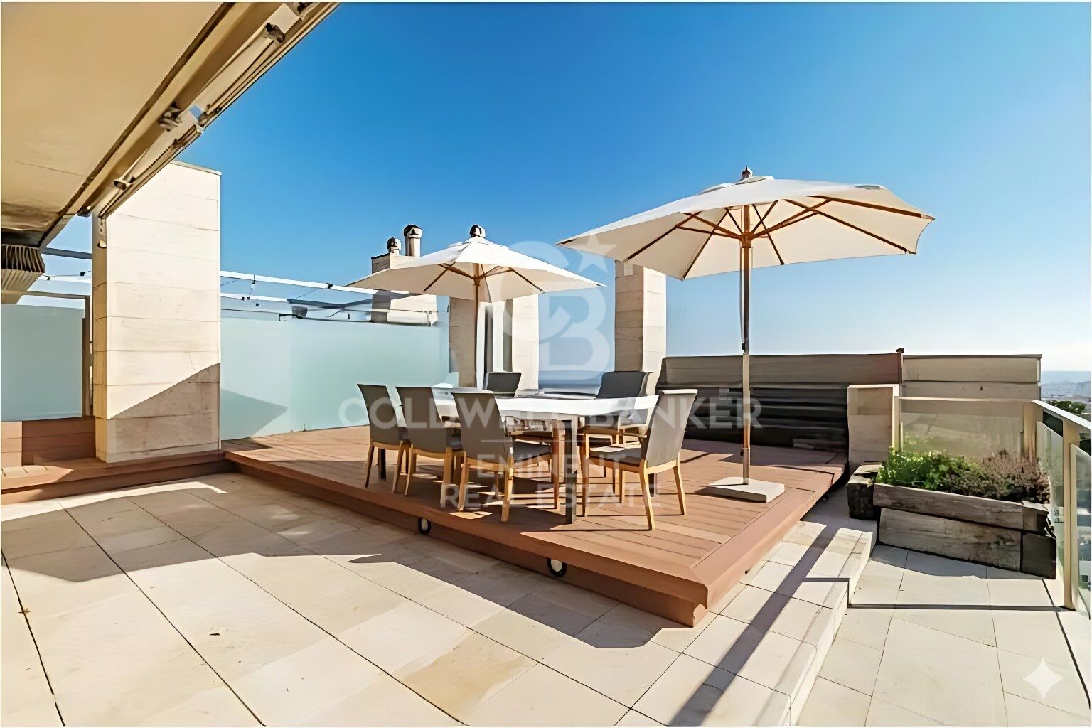 Kattohuoneisto Barcelona, Espanja 3 makuuhuonetta, 205 m2 No. 178625