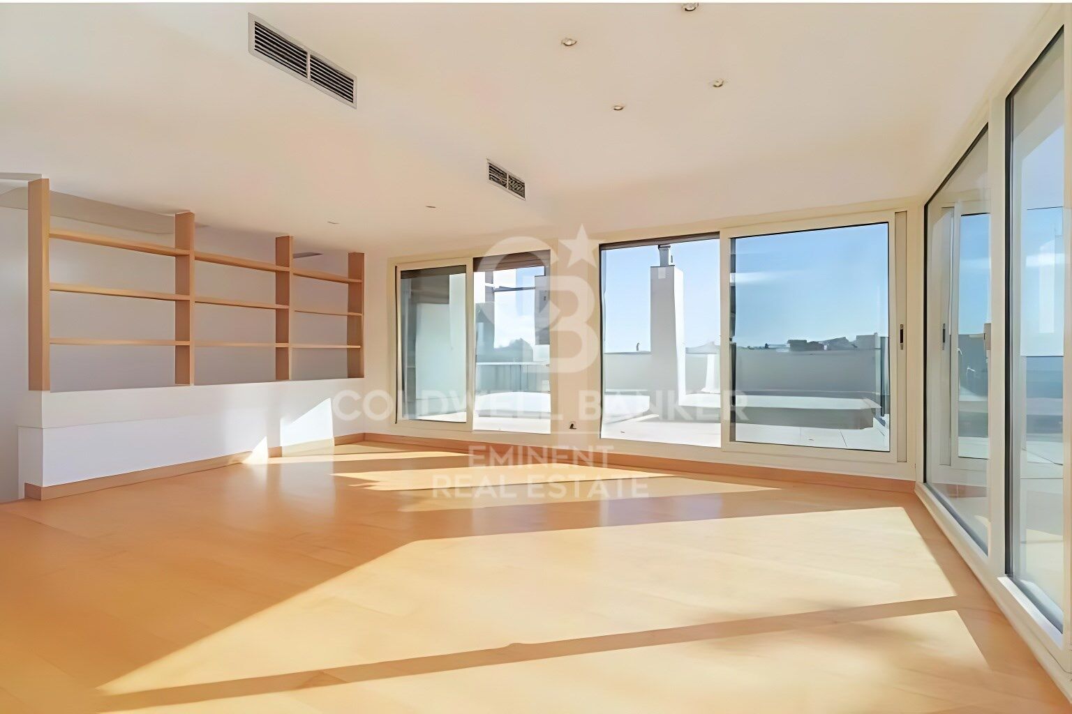 Kattohuoneisto Barcelona, Espanja 3 makuuhuonetta, 205 m2 No. 178625