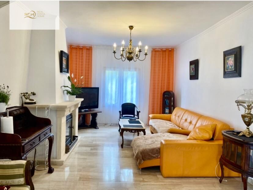 Dvīņu māja Altea, Alicante, Spānijā 4 istabas, 437 m2 Nr. 133272