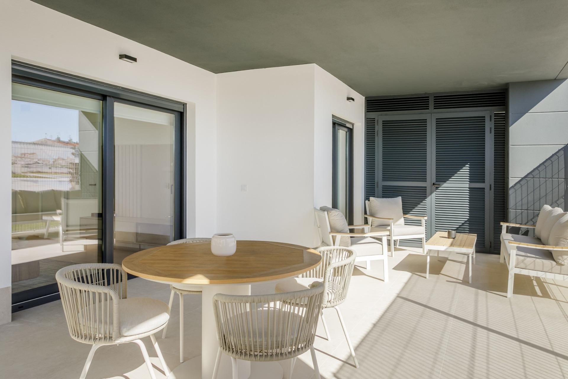 Appartamento a Torrevieja, Alicante, Spagna 2 camere da letto, 65 mq. N° 98327