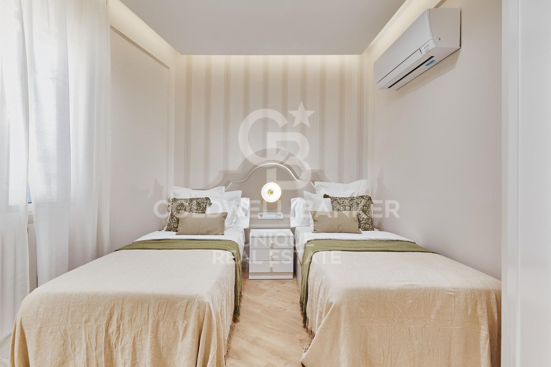 Apartment à Madrid, Espagne 3 chambres, 143 m2 No. 158285