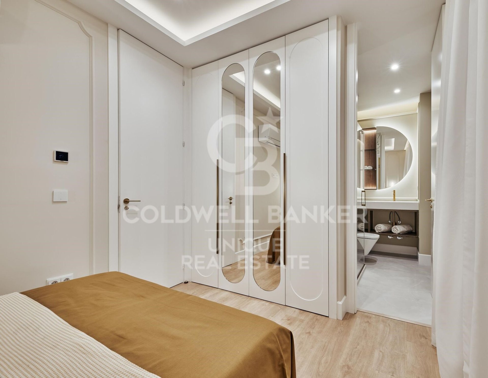 Apartment à Madrid, Espagne 3 chambres, 143 m2 No. 158285