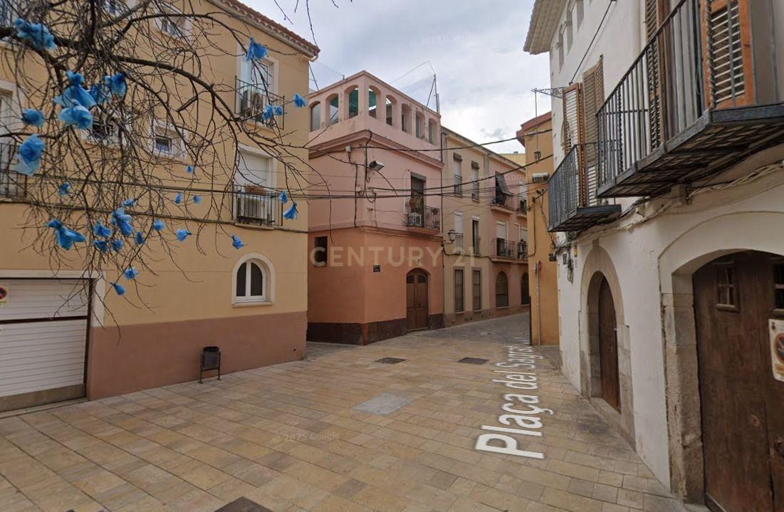 Myymälä Vilanova i la Geltru, Barcelona, Espanja 142 m2 No. 191258