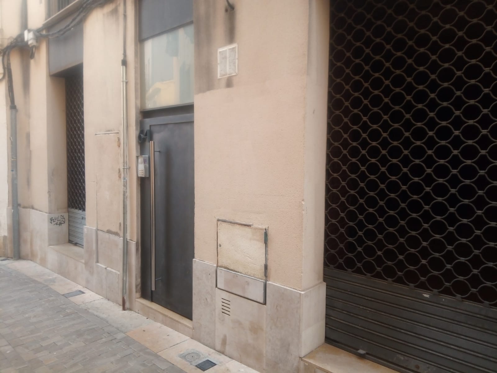 Myymälä Vilanova i la Geltru, Barcelona, Espanja 142 m2 No. 191258