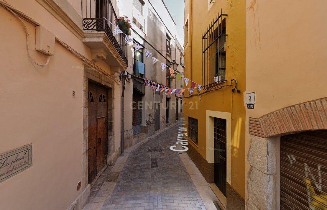 Myymälä Vilanova i la Geltru, Barcelona, Espanja 142 m2 No. 191258