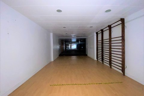 Propiedad comercial en L'Hospitalet de Llobregat, Barcelona, España 190 m2 No. 191256