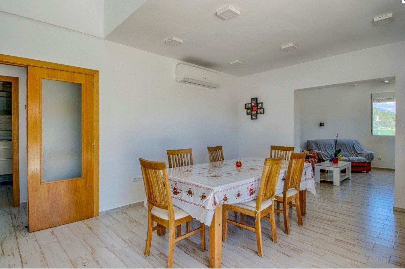 Villa in La Nucia, Alicante, Spain 4 bedrooms, 160 sq.m. No. 196709