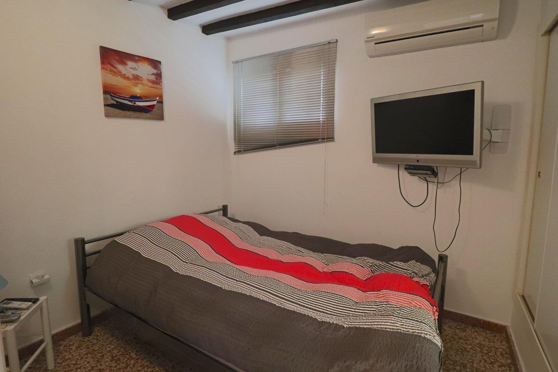Villa i La Nucia, Alicante, Spanien 4 sovrum, 215 kvm. Nr. 196710