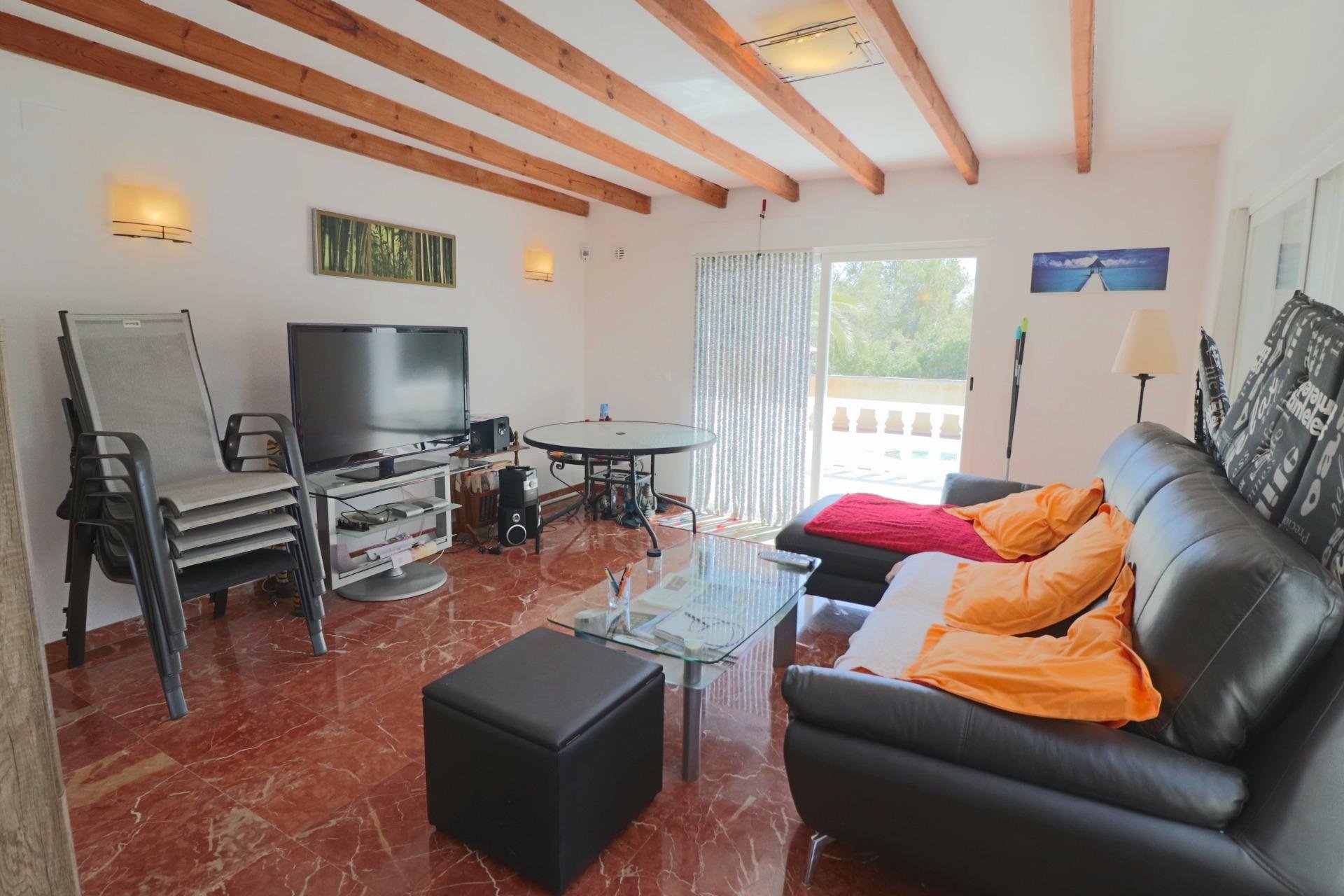 Villa i La Nucia, Alicante, Spanien 4 sovrum, 215 kvm. Nr. 196710