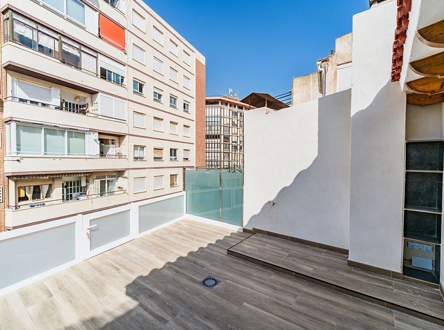 Wohnung in Alicante, Spanien 2 Schlafzimmer, 75 m2 Nr. 180515