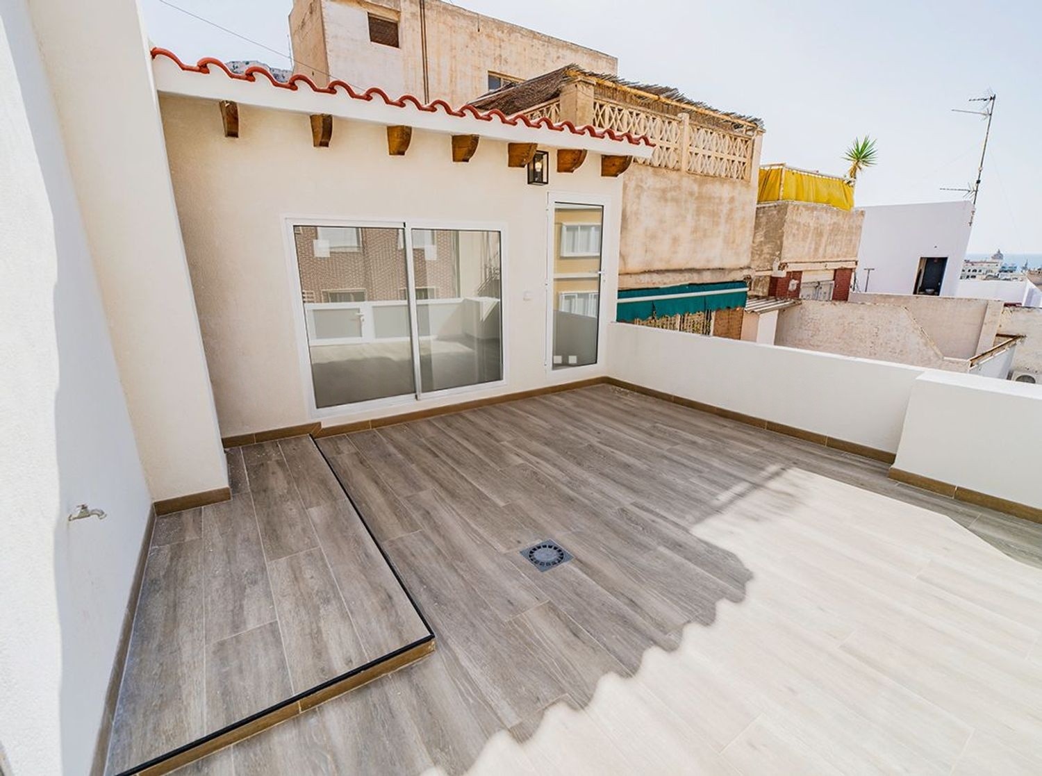 Wohnung in Alicante, Spanien 2 Schlafzimmer, 75 m2 Nr. 180515
