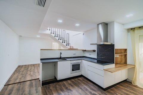 Apartamento en Alicante, España 2 dormitorios, 75 m2 No. 180515