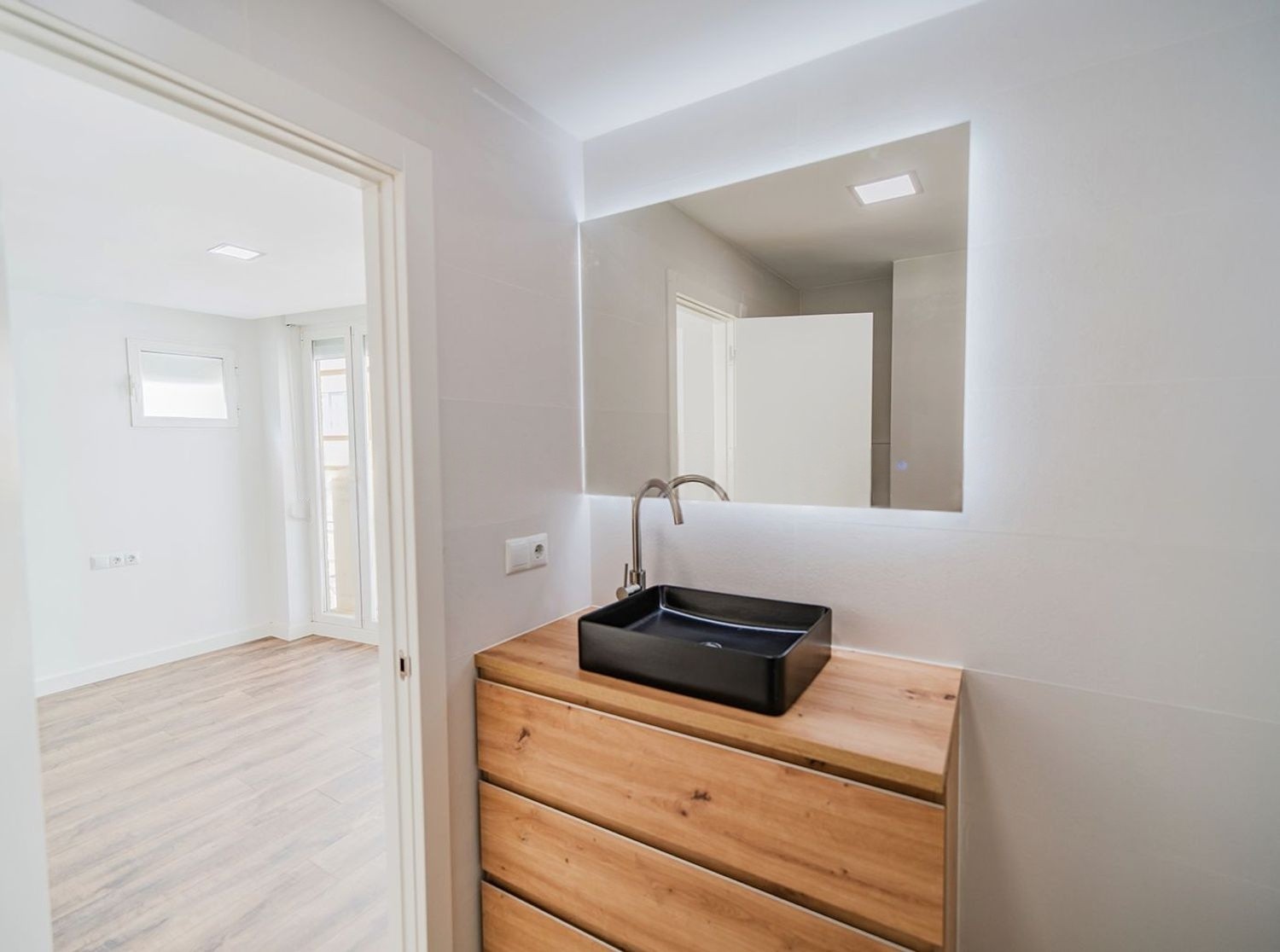 Wohnung in Alicante, Spanien 2 Schlafzimmer, 75 m2 Nr. 180515