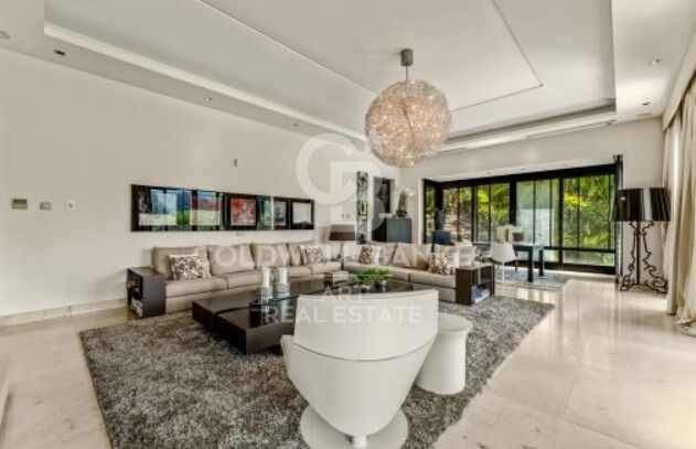 Villa à Benahavis, Malaga, Espagne 6 chambres, 983 m2 No. 157393