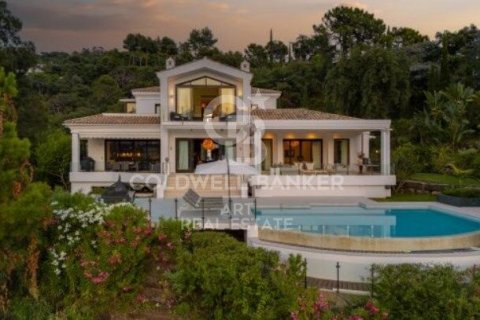 Villa a Benahavis, Malaga, Spagna 6 camere da letto, 983 mq. N° 157393