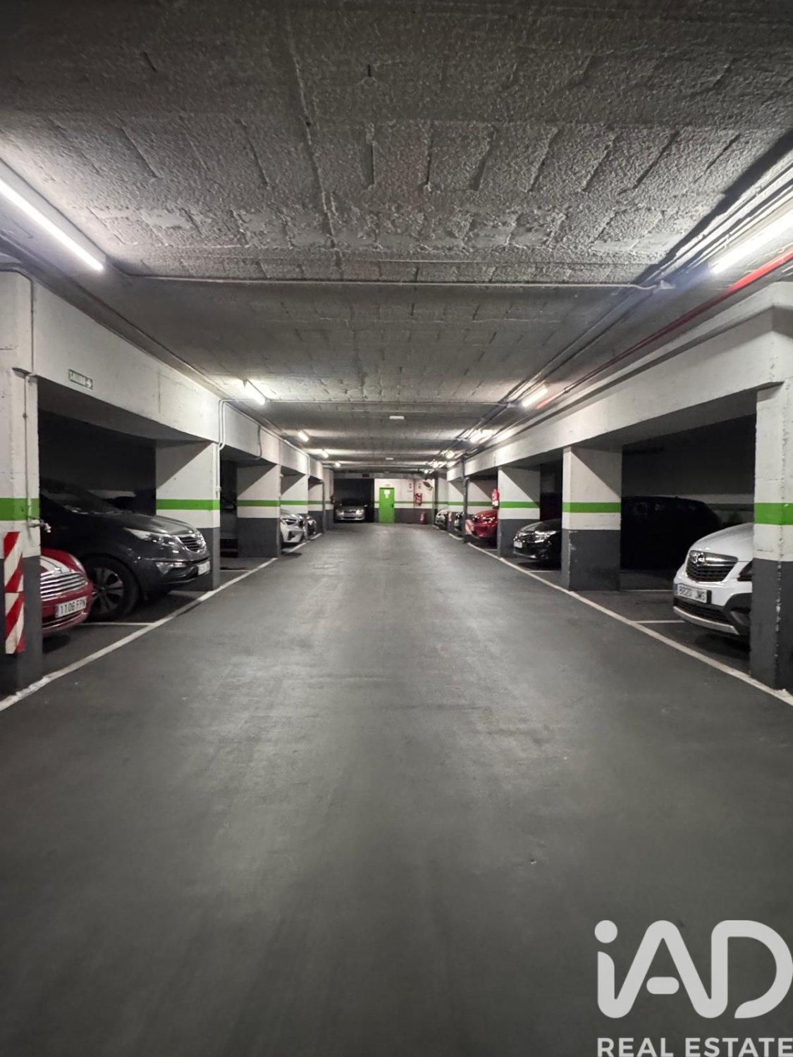 Garage i Madrid, Spanien Nr. 185111