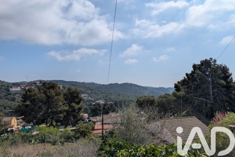 Zemes gabals Cunit, Tarragona, Spānijā 831 m2 Nr. 185107
