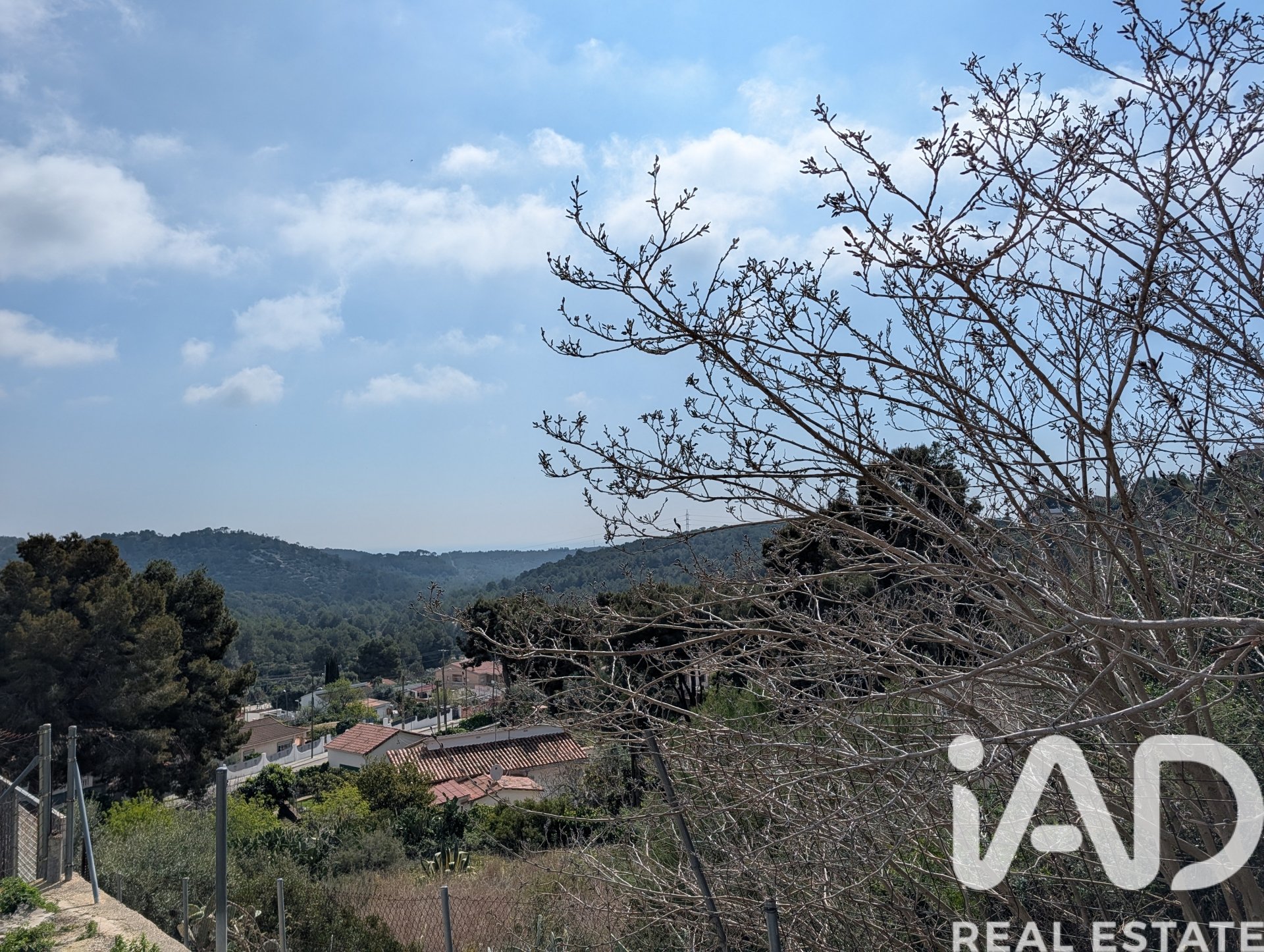 Zemes gabals Cunit, Tarragona, Spānijā 831 m2 Nr. 185107