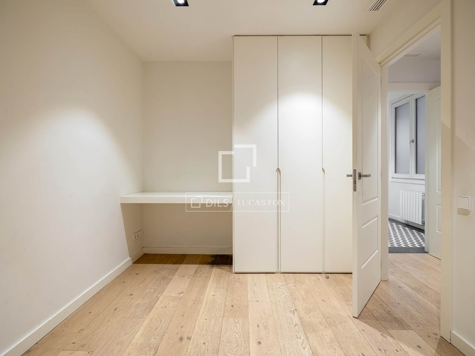 Huoneisto Barcelona, Espanja 3 makuuhuonetta, 137 m2 No. 150271