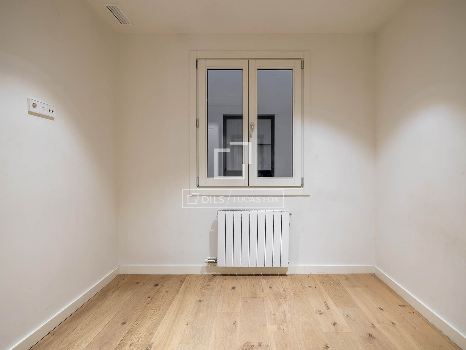 Huoneisto Barcelona, Espanja 3 makuuhuonetta, 137 m2 No. 150271