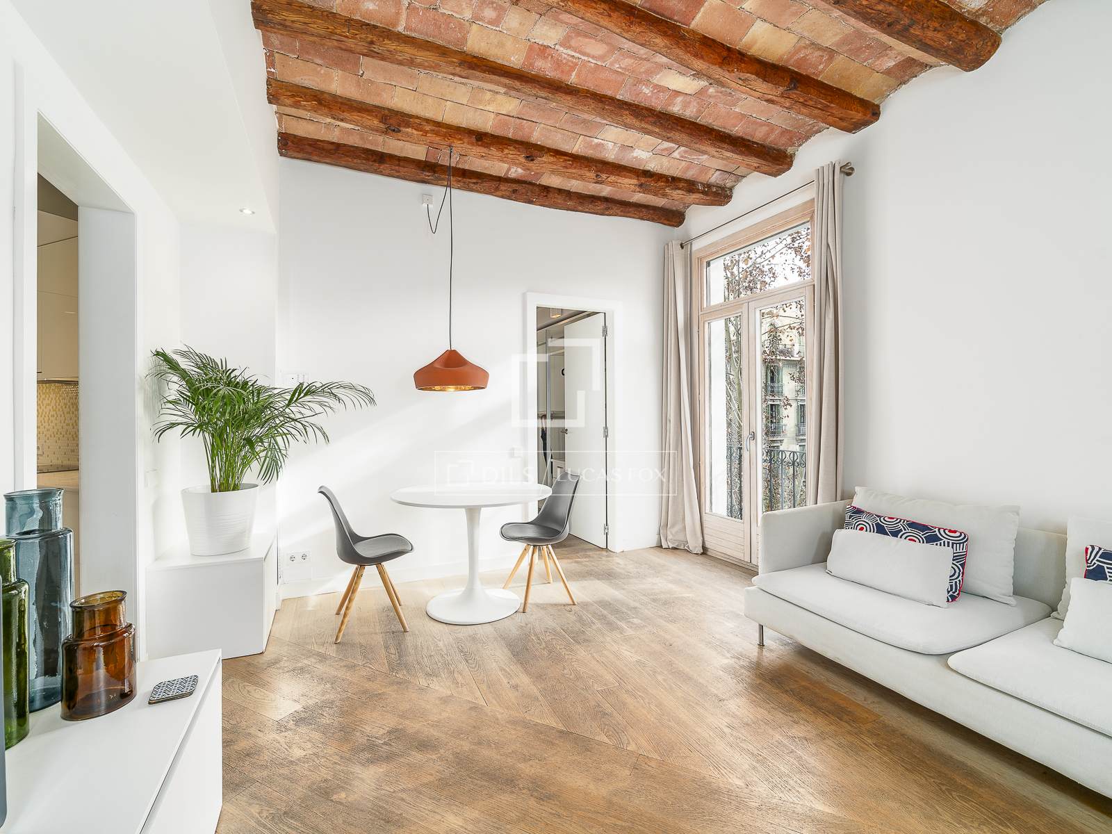 Квартира в Барселона, Испания 2 спальни, 80м2 №150266
