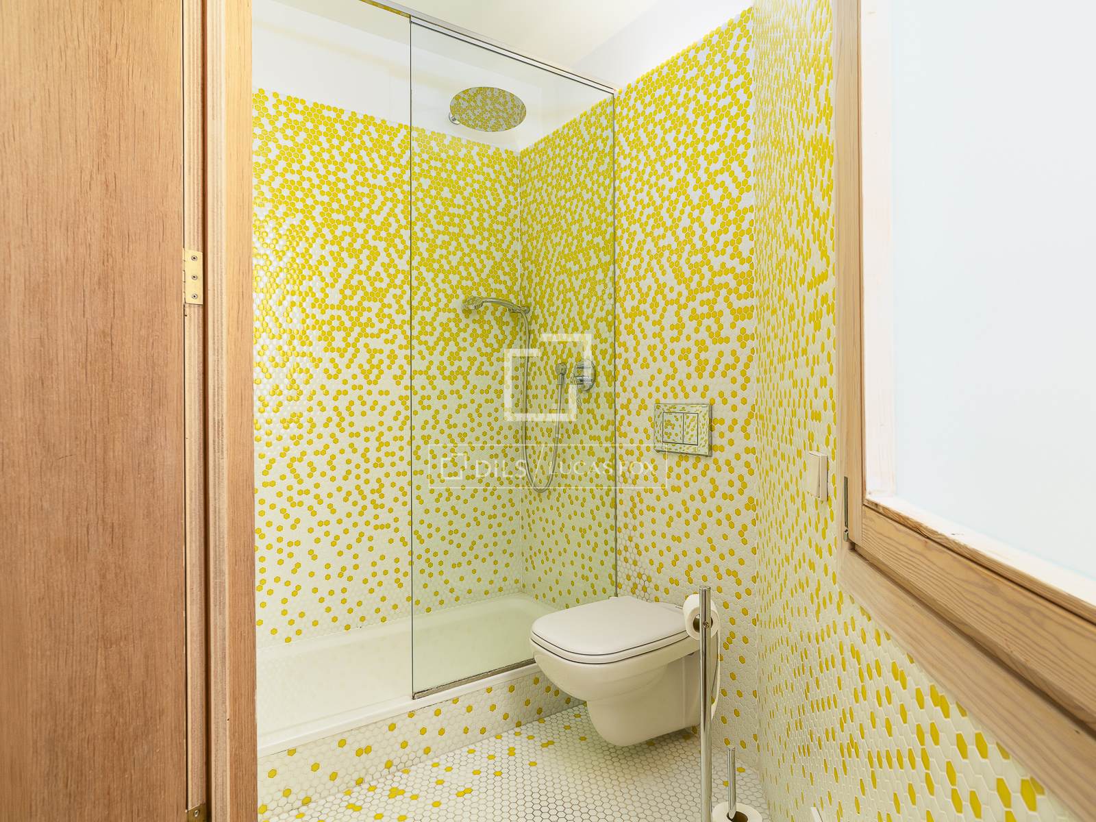 Квартира в Барселона, Испания 2 спальни, 80м2 №150266