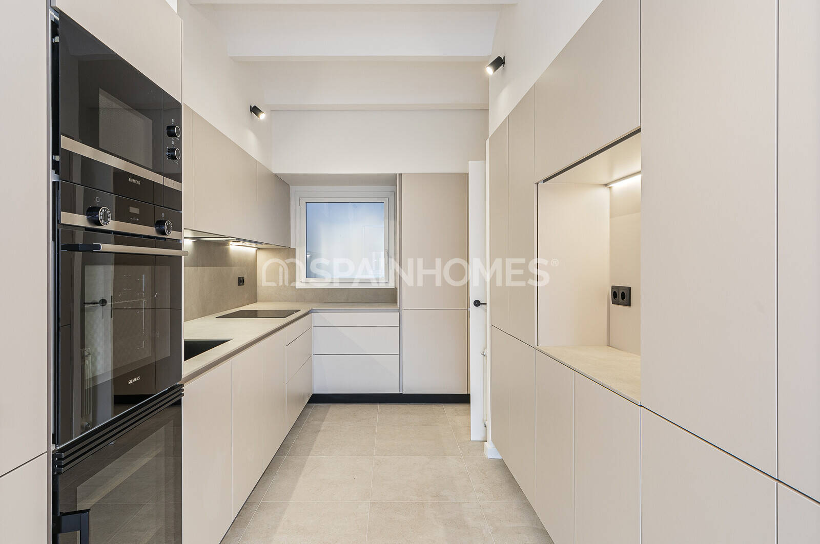 Dzīvoklis Barcelona, Spānijā 3 istabas, 140 m2 Nr. 140537
