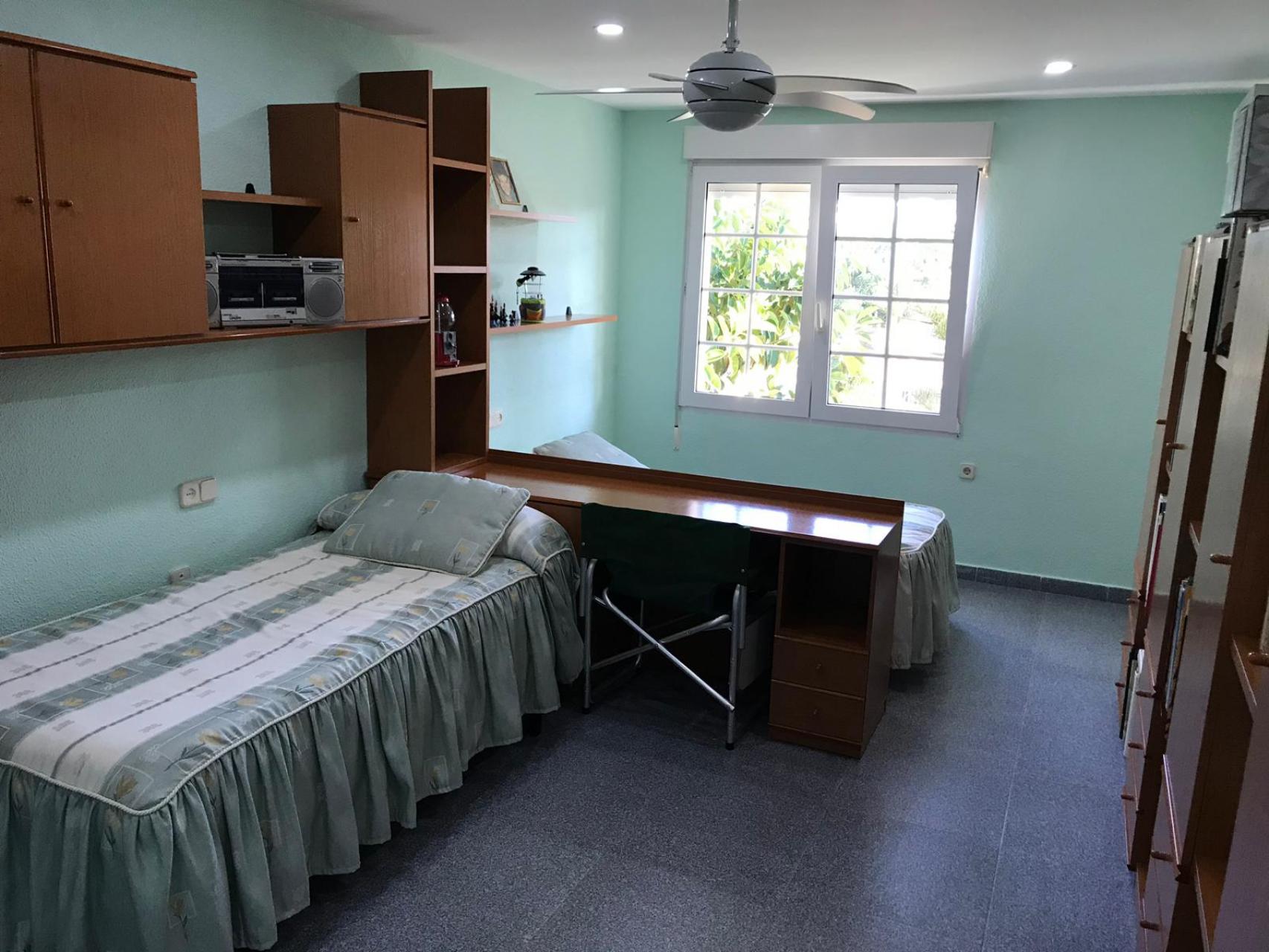 Вилла в Аликанте, Испания 6 спален, 545м2 №138509