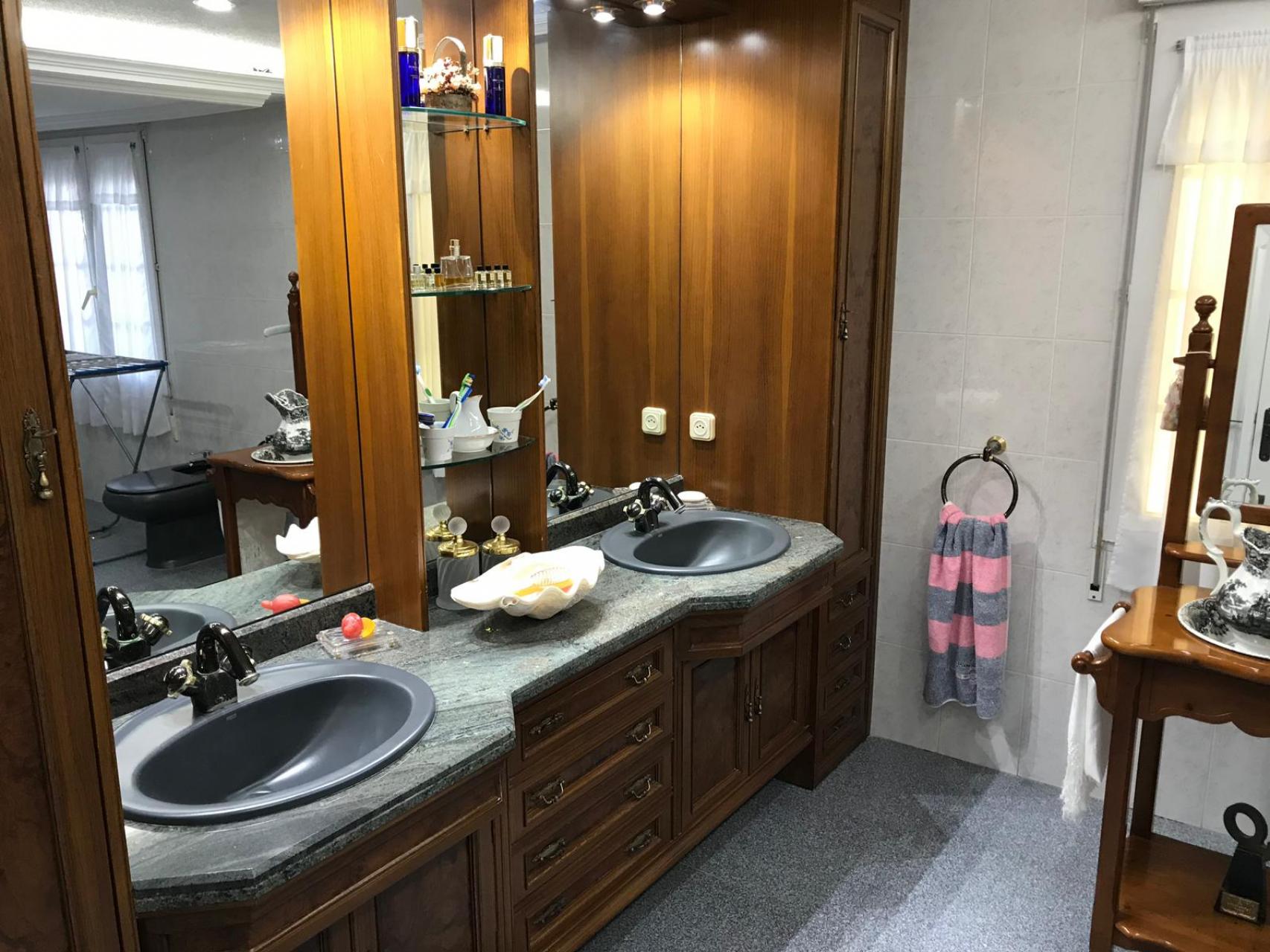 Вилла в Аликанте, Испания 6 спален, 545м2 №138509