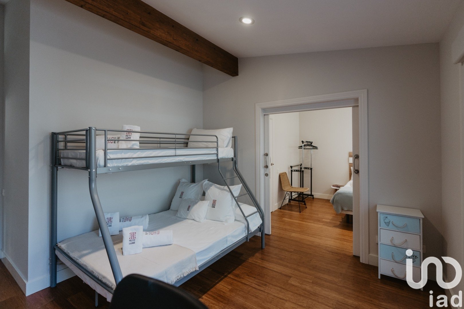 House à Pineda de Mar, Barcelona, Espagne 4 chambres, 268 m2 No. 153811