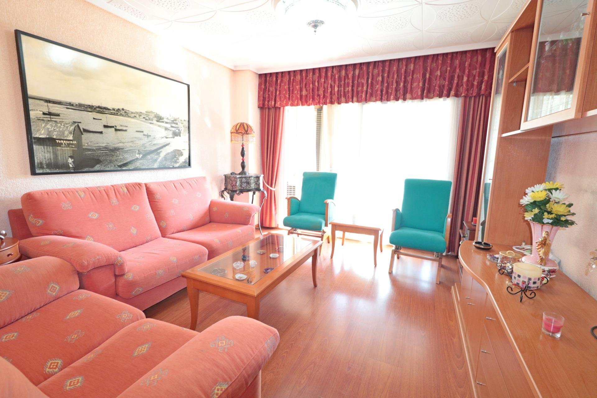 Huoneisto Torrevieja, Alicante, Espanja 3 makuuhuonetta, 97 m2 No. 195989