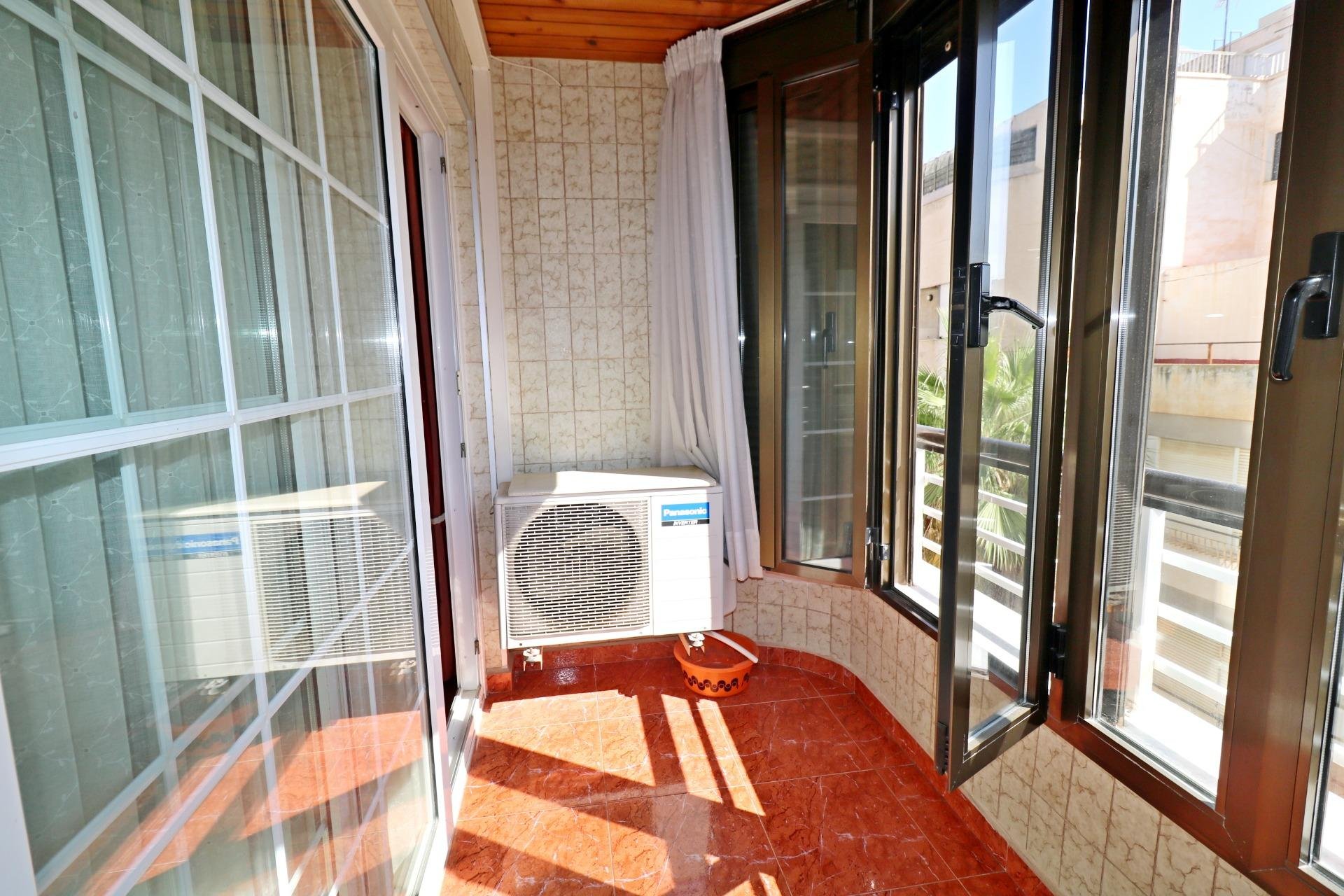 Huoneisto Torrevieja, Alicante, Espanja 3 makuuhuonetta, 97 m2 No. 195989