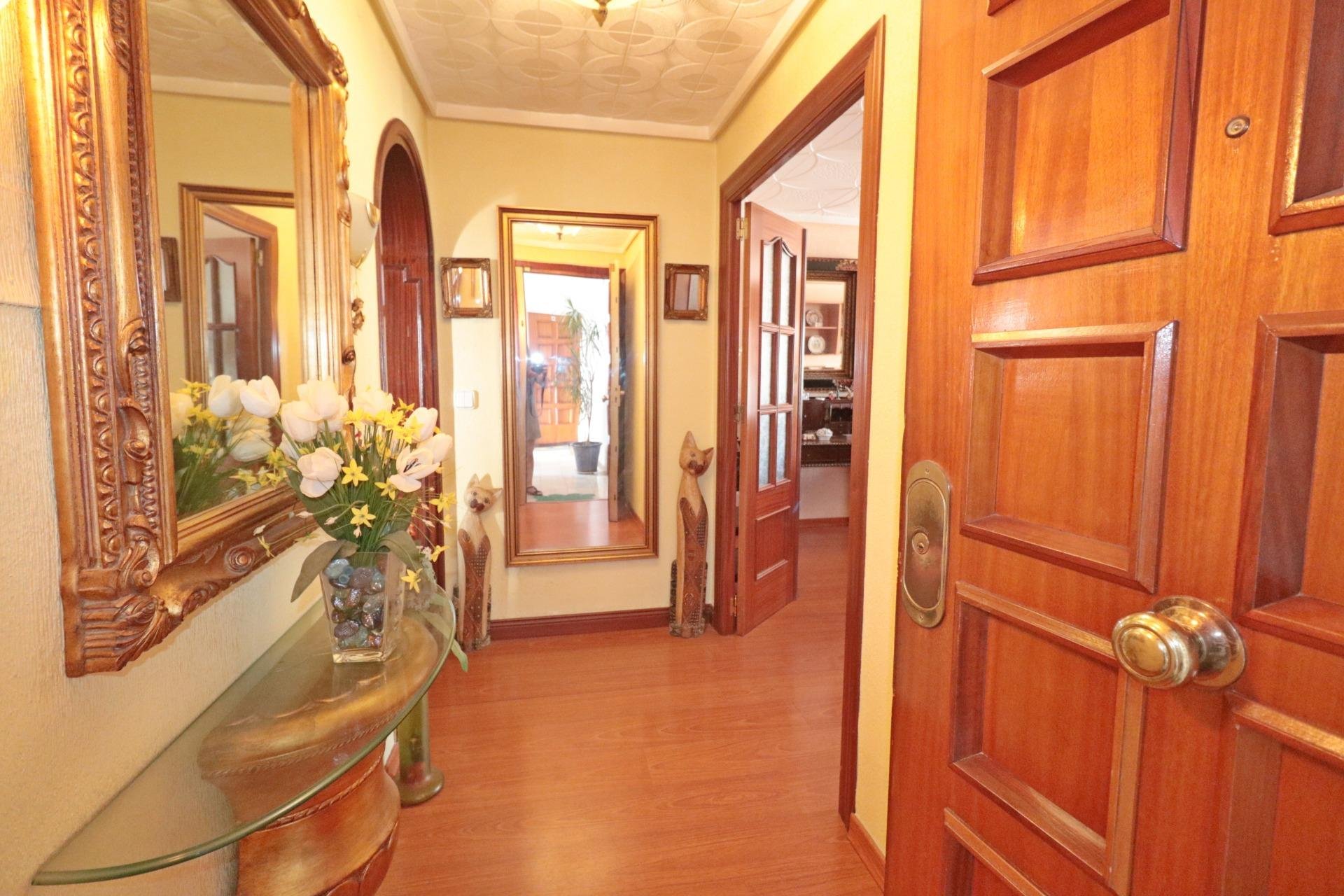 Huoneisto Torrevieja, Alicante, Espanja 3 makuuhuonetta, 97 m2 No. 195989