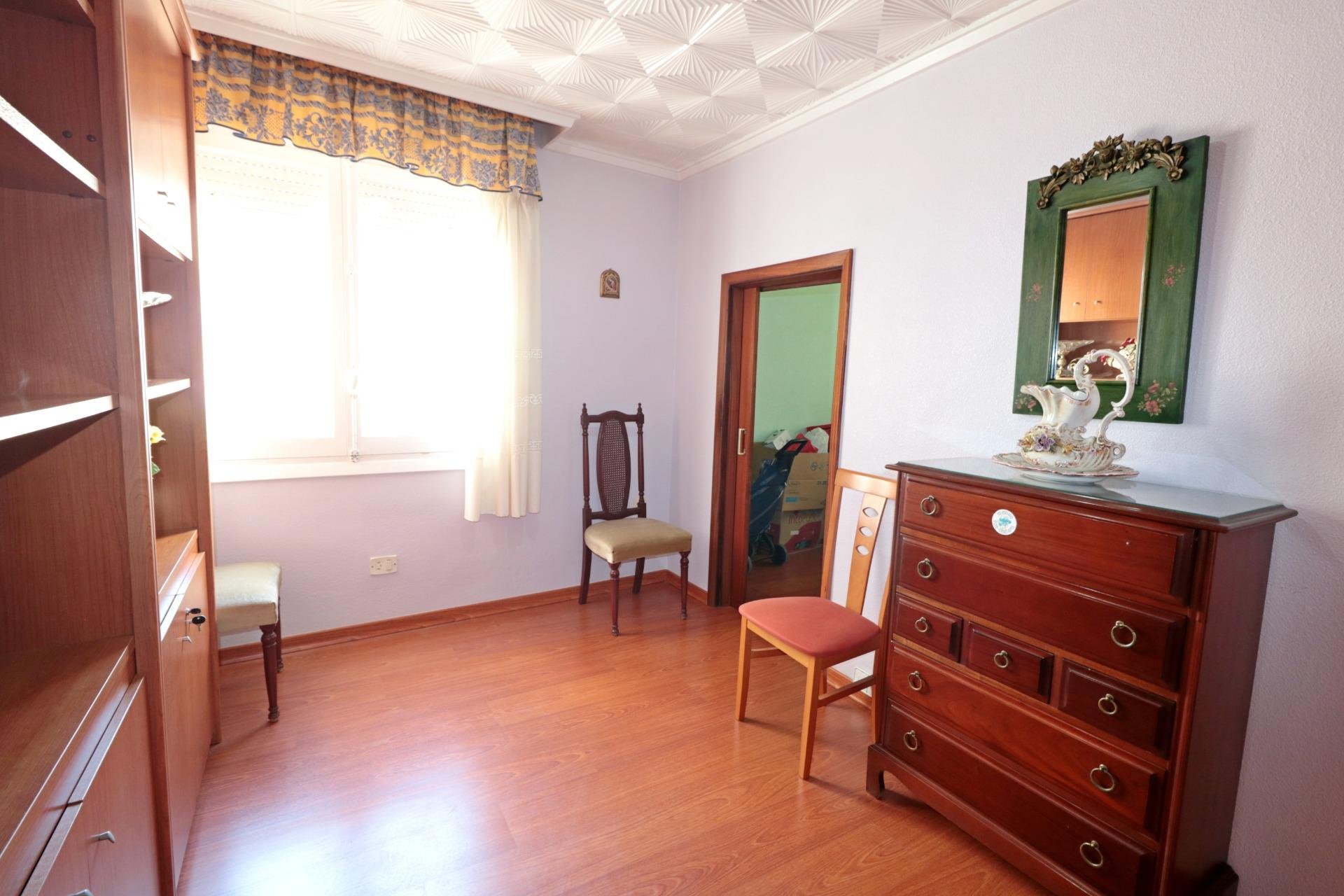 Huoneisto Torrevieja, Alicante, Espanja 3 makuuhuonetta, 97 m2 No. 195989