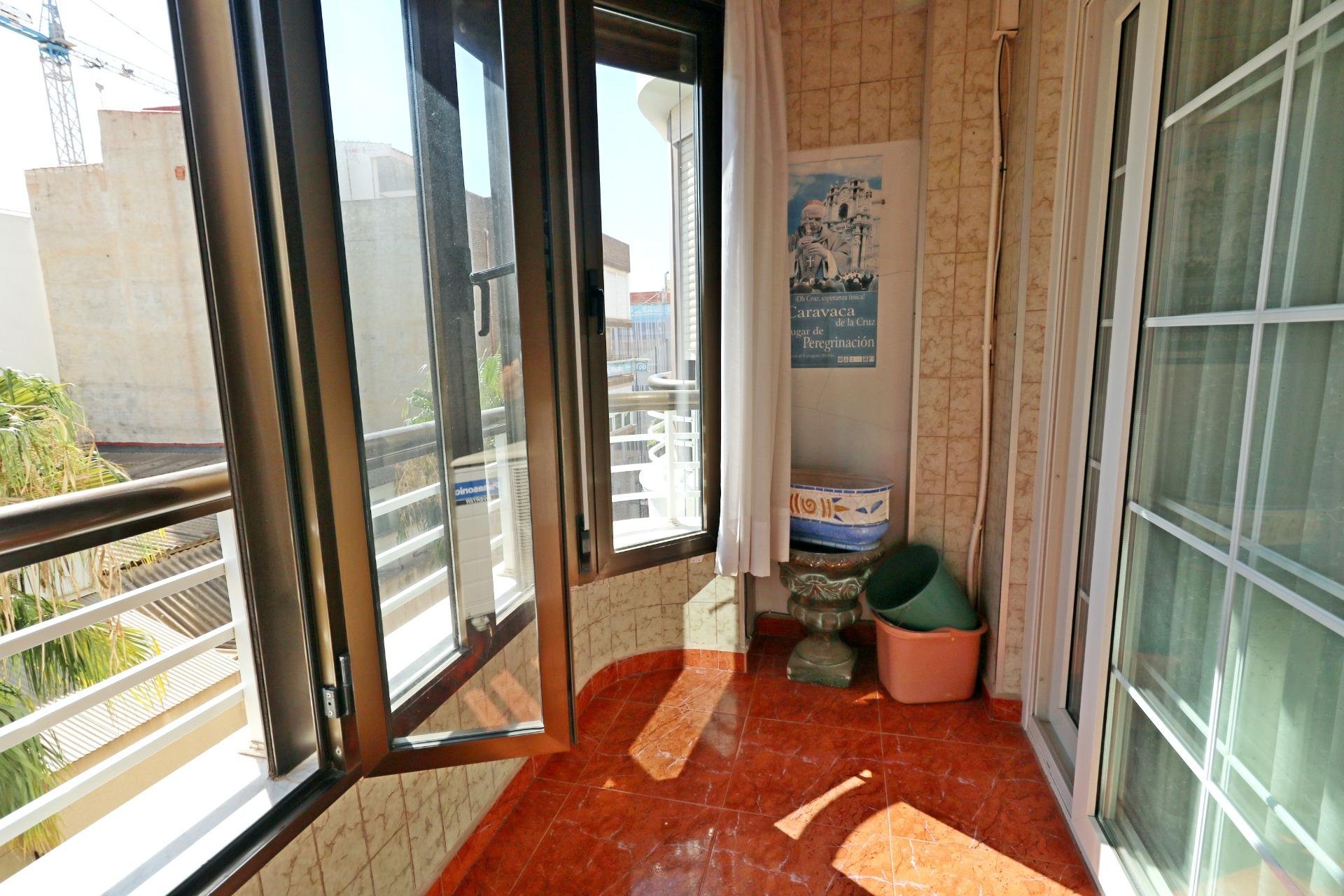 Huoneisto Torrevieja, Alicante, Espanja 3 makuuhuonetta, 97 m2 No. 195989