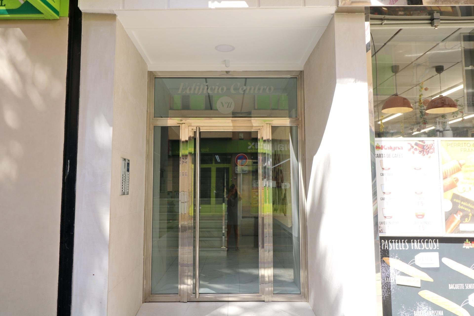 Huoneisto Torrevieja, Alicante, Espanja 3 makuuhuonetta, 97 m2 No. 195989