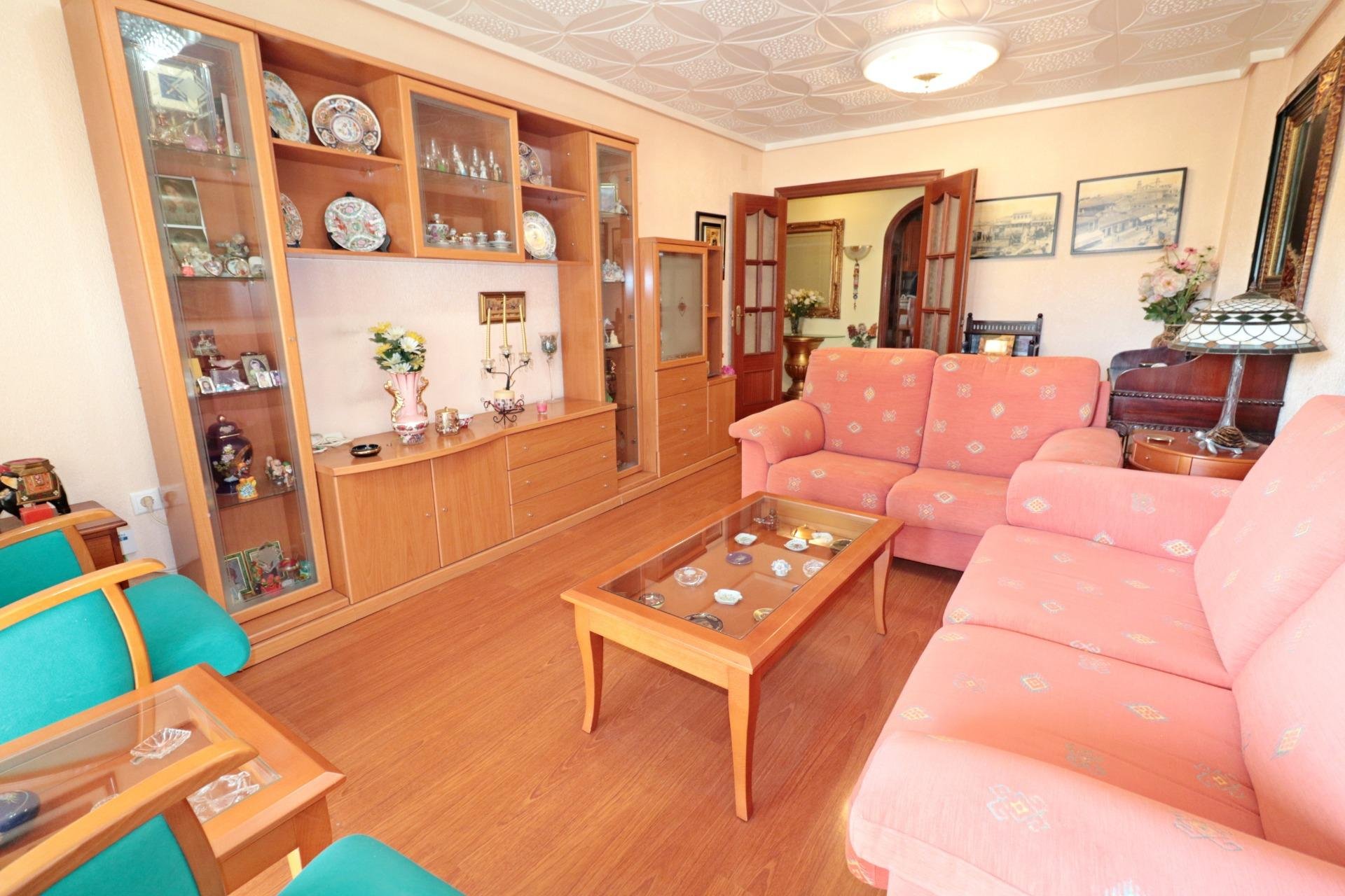 Huoneisto Torrevieja, Alicante, Espanja 3 makuuhuonetta, 97 m2 No. 195989