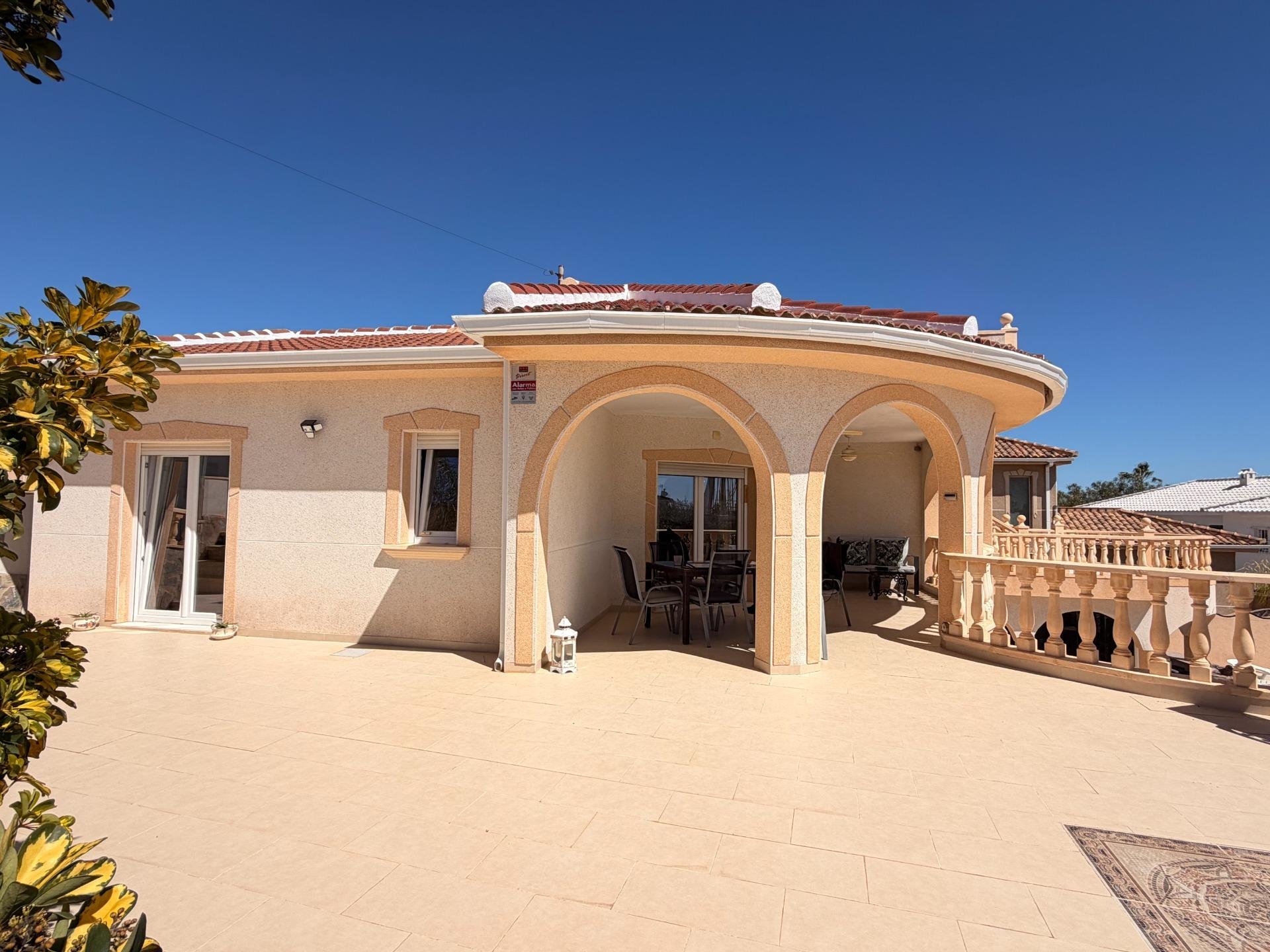 Huvila Ciudad Quesada, Alicante, Espanja 5 makuuhuonetta, 246 m2 No. 195994