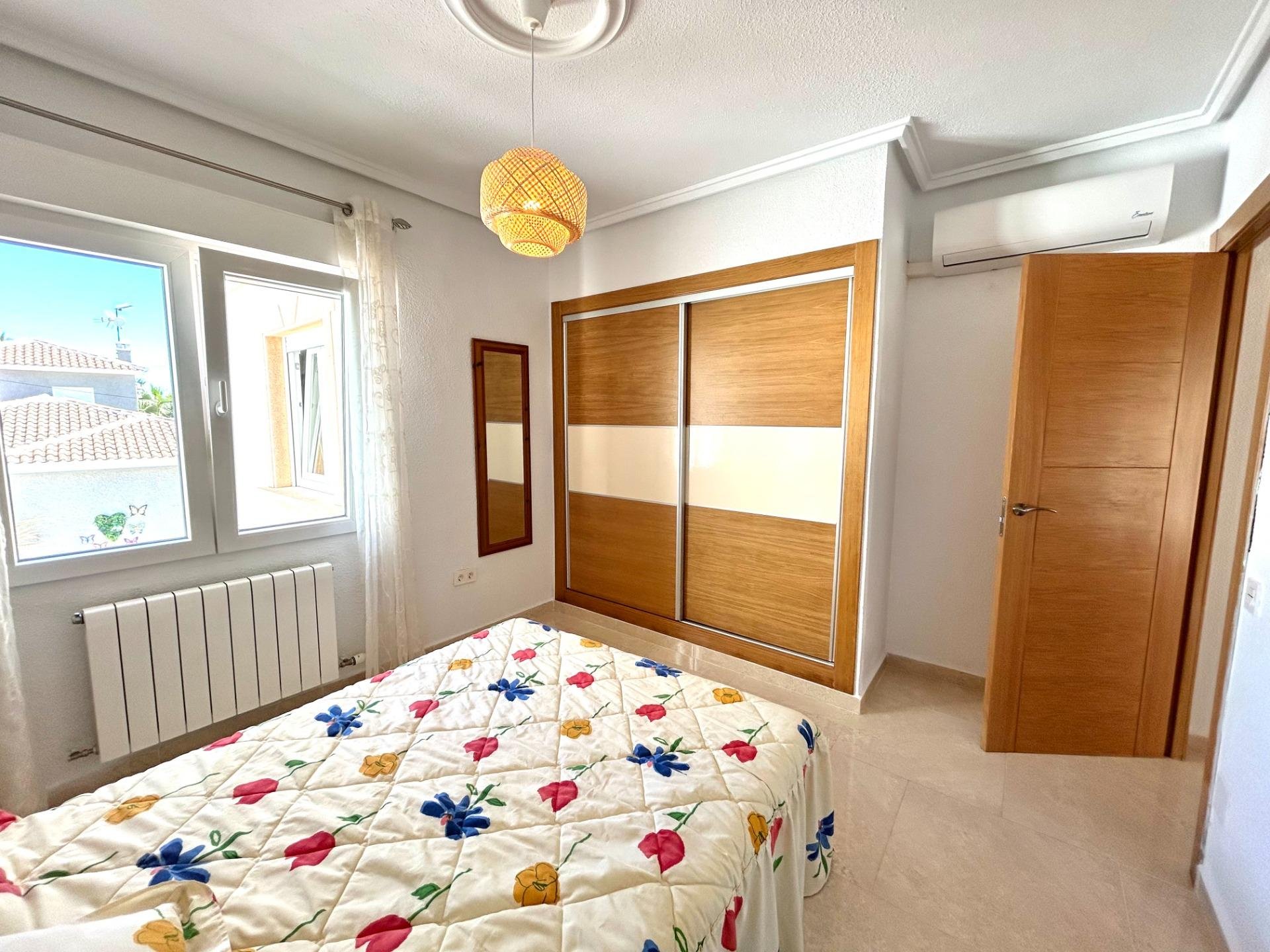 Huvila Ciudad Quesada, Alicante, Espanja 5 makuuhuonetta, 246 m2 No. 195994
