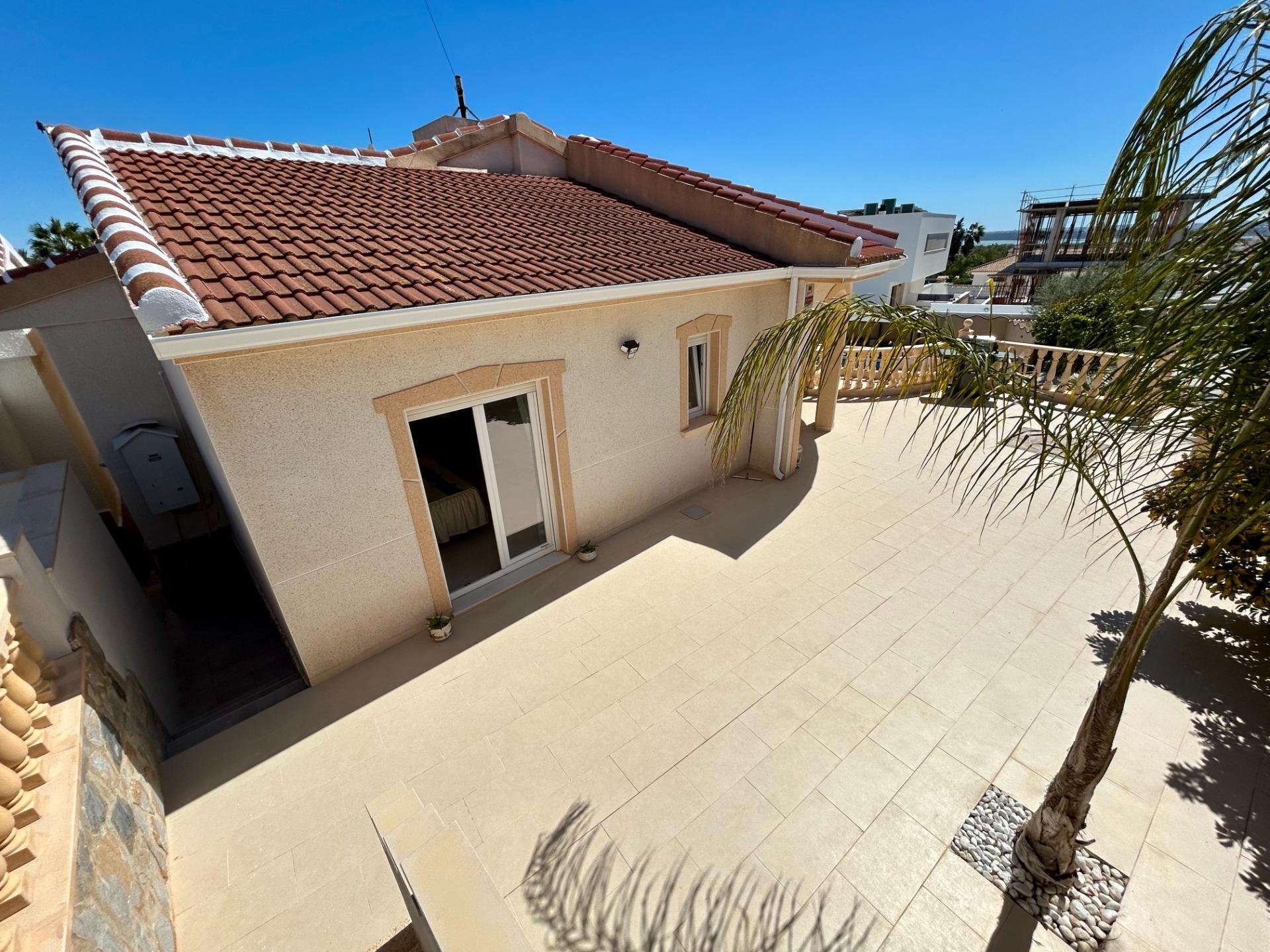 Huvila Ciudad Quesada, Alicante, Espanja 5 makuuhuonetta, 246 m2 No. 195994