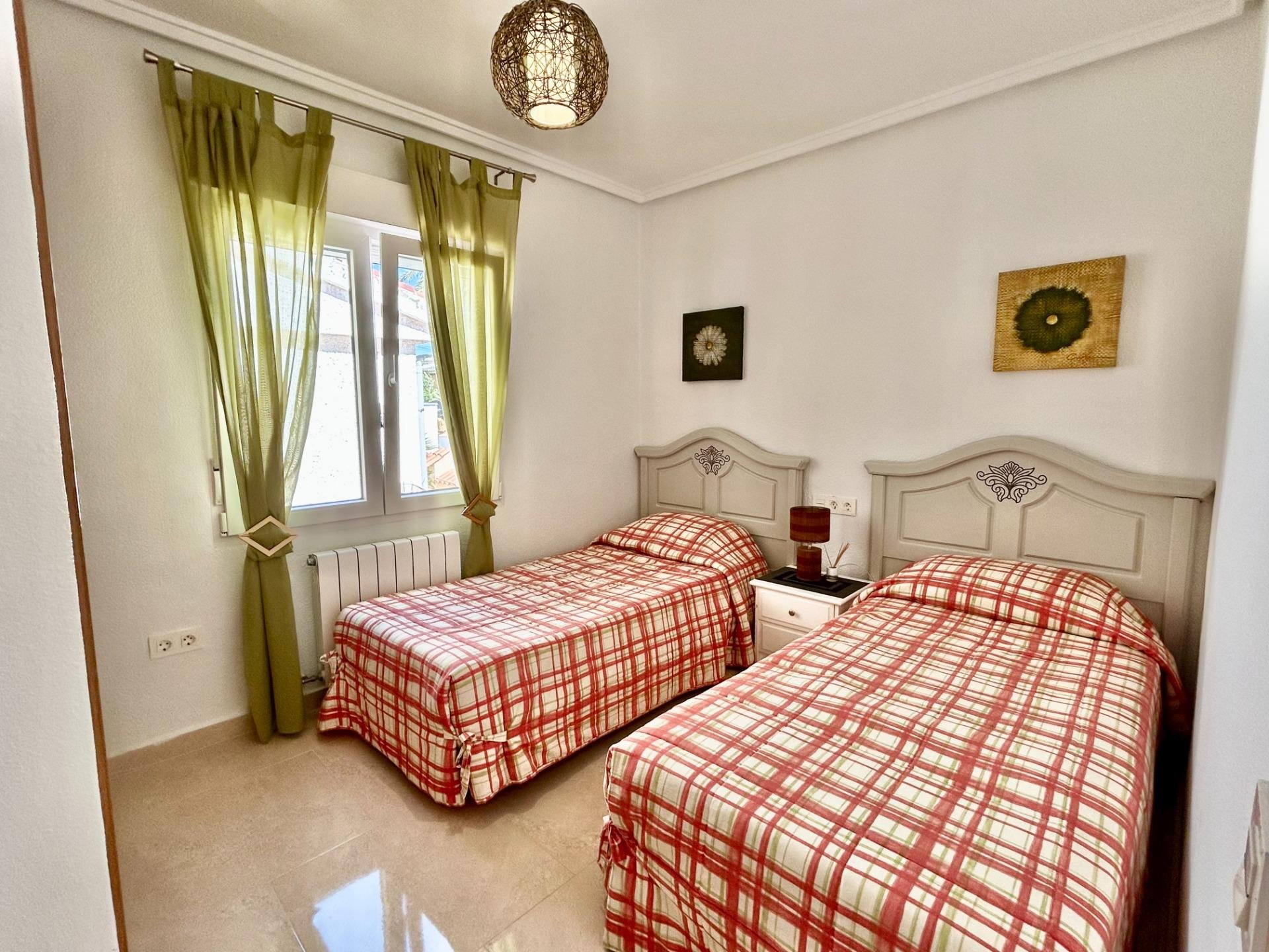 Huvila Ciudad Quesada, Alicante, Espanja 5 makuuhuonetta, 246 m2 No. 195994