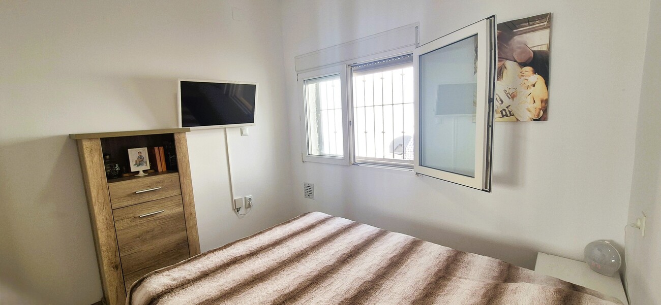 Bungalow in Villamartin, Alicante, Spanien 2 Schlafzimmer, 70 m2 Nr. 195992