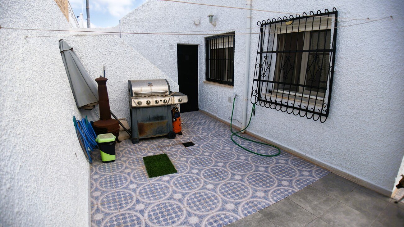 Bungalow in Villamartin, Alicante, Spanien 2 Schlafzimmer, 70 m2 Nr. 195992