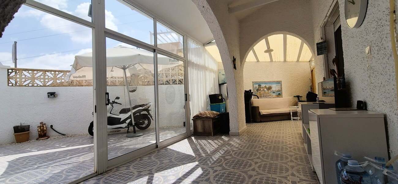 Bungalow in Villamartin, Alicante, Spanien 2 Schlafzimmer, 70 m2 Nr. 195992