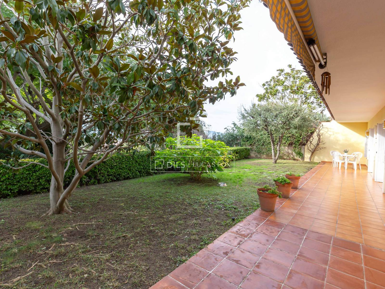 Villa en Sant Just Desvern, Barcelona, España 6 dormitorios, 240 m2 No. 150425
