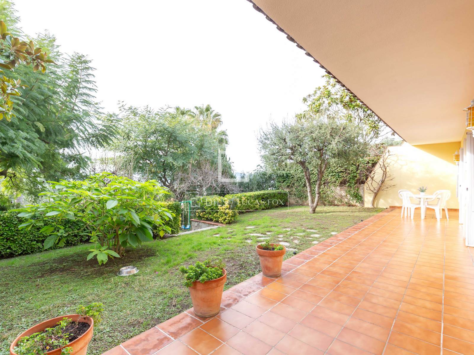Villa en Sant Just Desvern, Barcelona, España 6 dormitorios, 240 m2 No. 150425