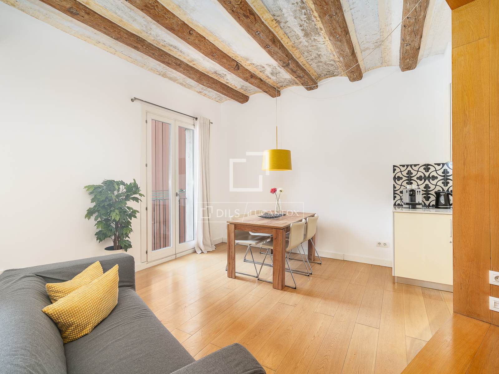 Huoneisto Barcelona, Espanja 1 makuuhuone, 53 m2 No. 150422